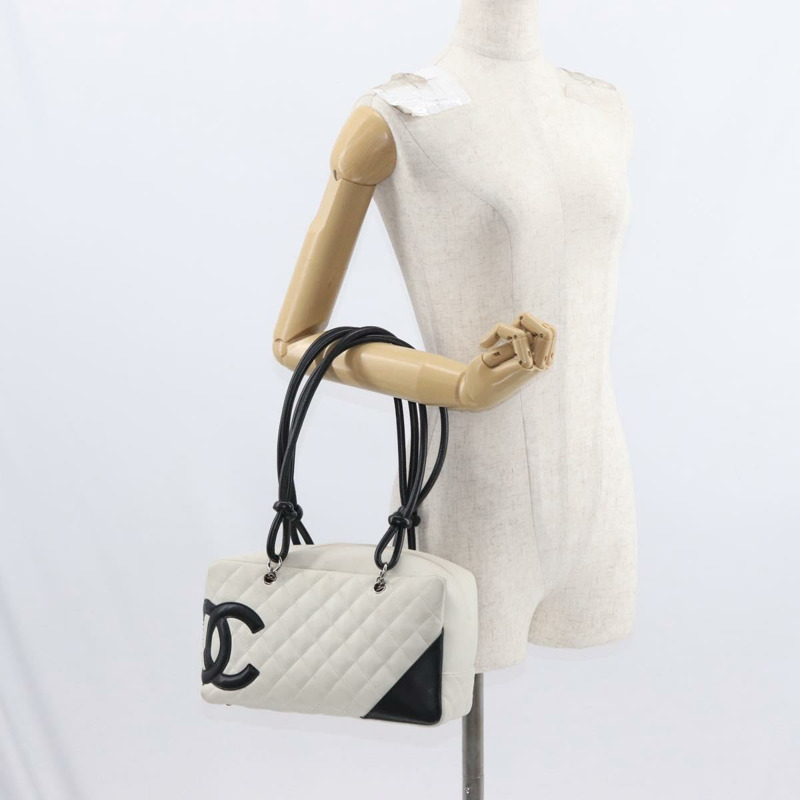 【日本直送】香奈兒 (CHANEL) 絎縫保齡球包 Cambon 系列小牛皮 白色 黑色 CC 標誌 Auth 156643V-22