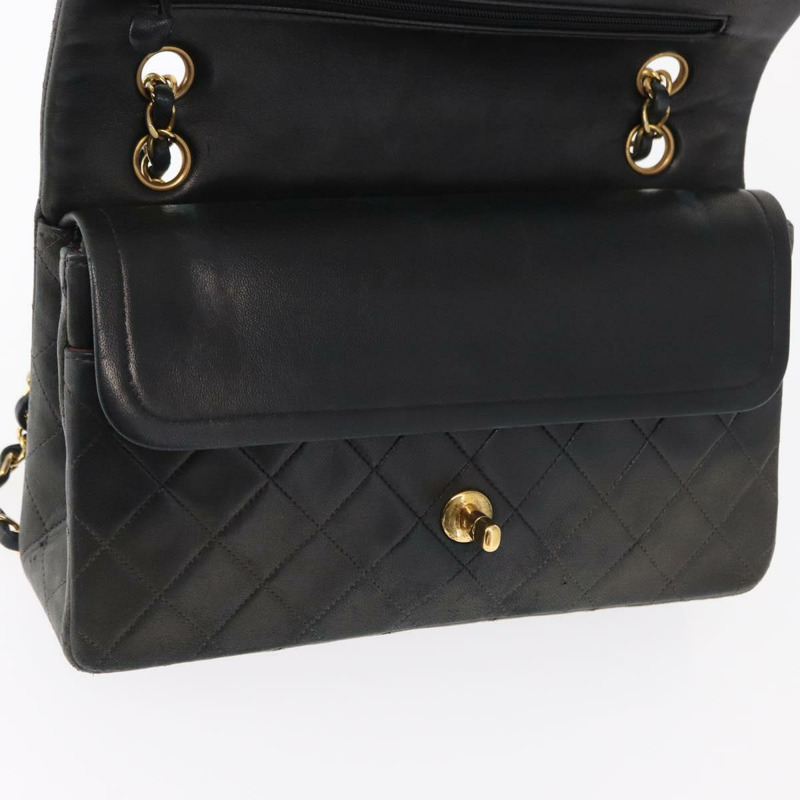 【日本直送】香奈兒 Matelasse 25 雙蓋鏈條包 羊皮 海軍藍 金色 CC 標誌 正品 158358SAV-18