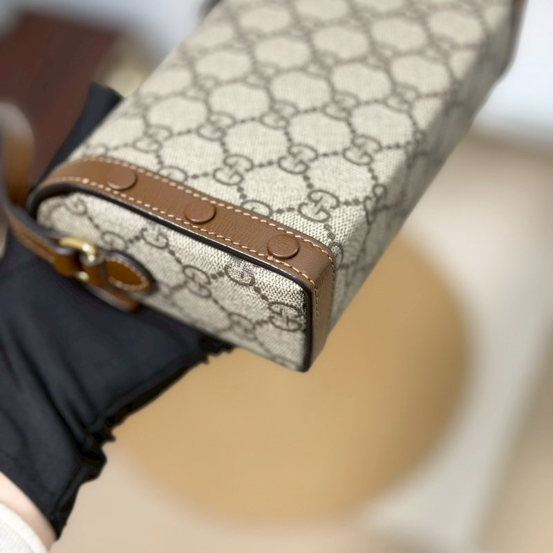 🏷Gucci 古馳．1955 Horsebit 馬銜釦橫式手機包-6