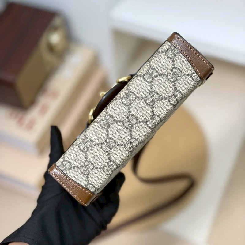 🏷Gucci 古馳．1955 Horsebit 馬銜釦橫式手機包-12