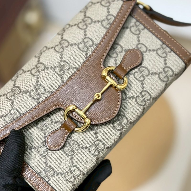 🏷Gucci 古馳．1955 Horsebit 馬銜釦橫式手機包-14