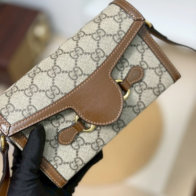 🏷Gucci 古馳．1955 Horsebit 馬銜釦橫式手機包-15