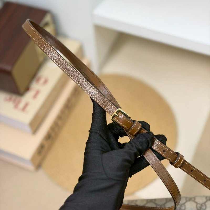 🏷Gucci 古馳．1955 Horsebit 馬銜釦橫式手機包-18