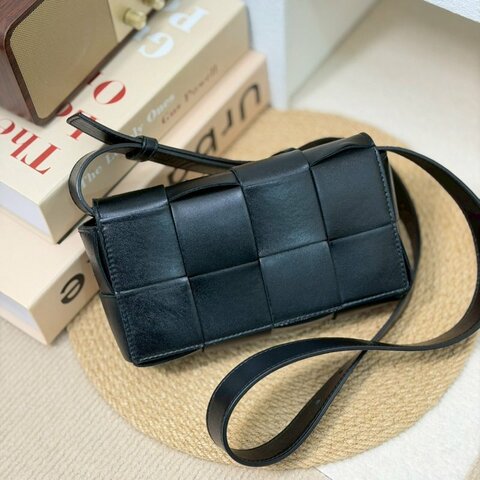 🏷BV 寶緹嘉．Cassette 8格