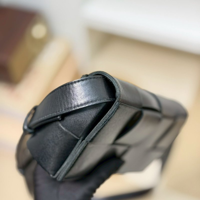 🏷BV 寶緹嘉．Cassette 8格-8