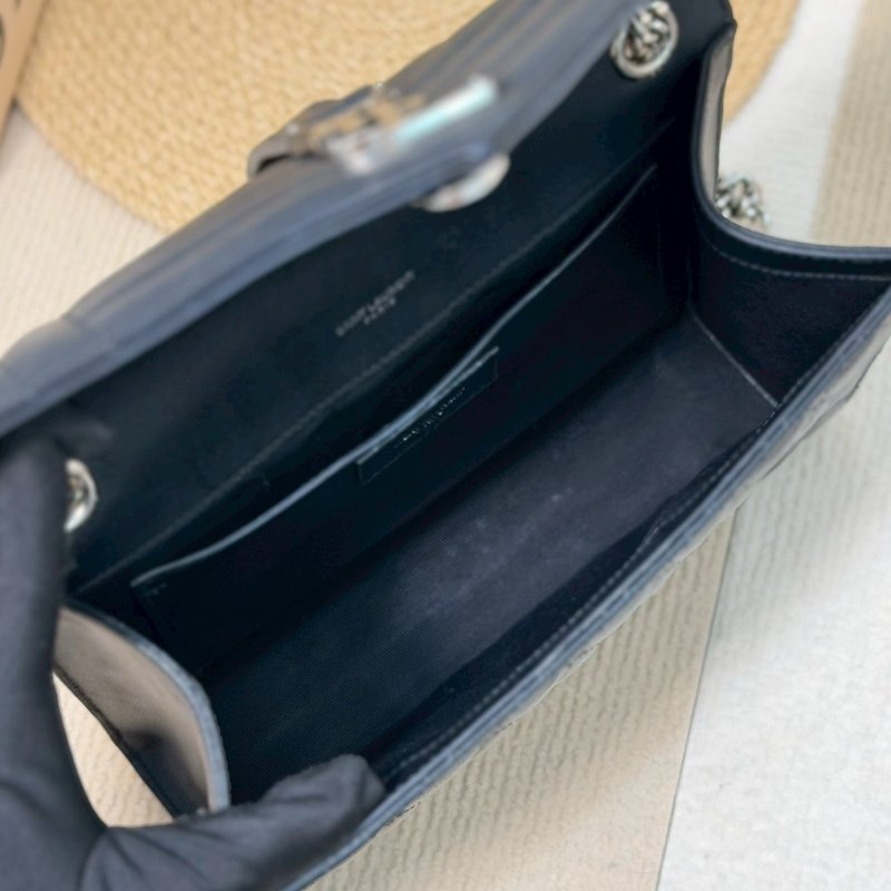 🏷YSL 聖羅蘭．Envelope 魚子醬信封包-16