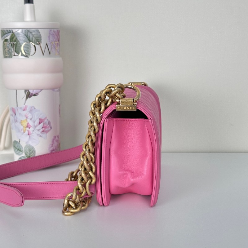 Chanel Leboy牛皮 粉色金扣 20cm-1