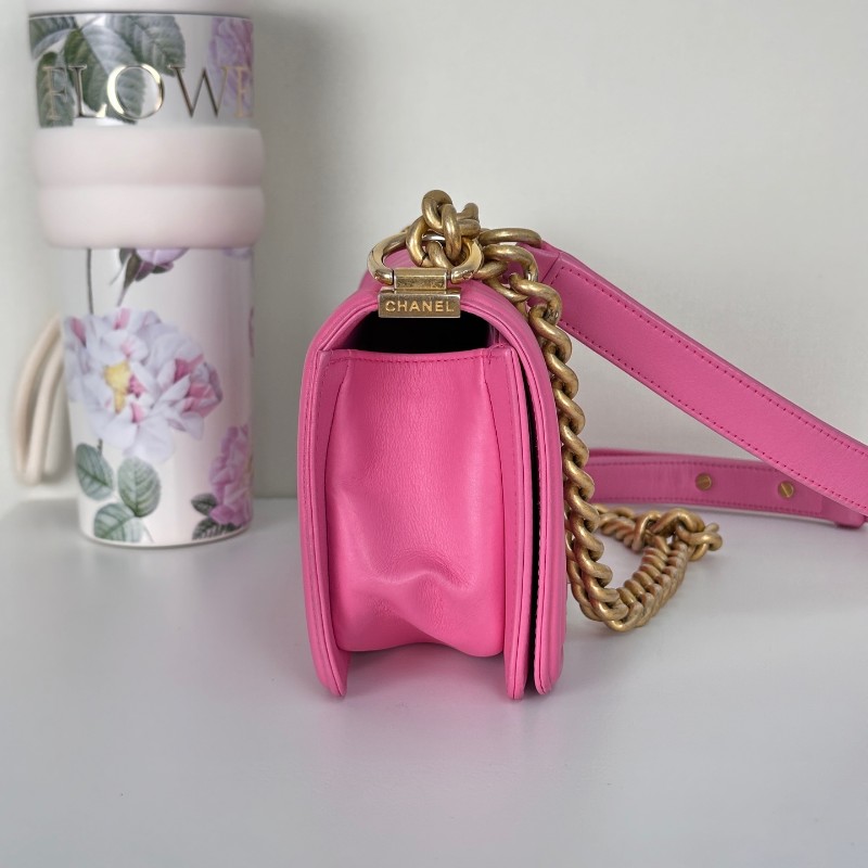 Chanel Leboy牛皮 粉色金扣 20cm-3
