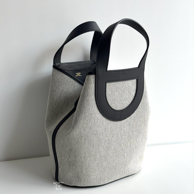 閒置新✨ Hermès 愛馬仕 In the loop 23 黑金-1