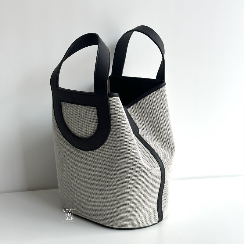 閒置新✨ Hermès 愛馬仕 In the loop 23 黑金-2