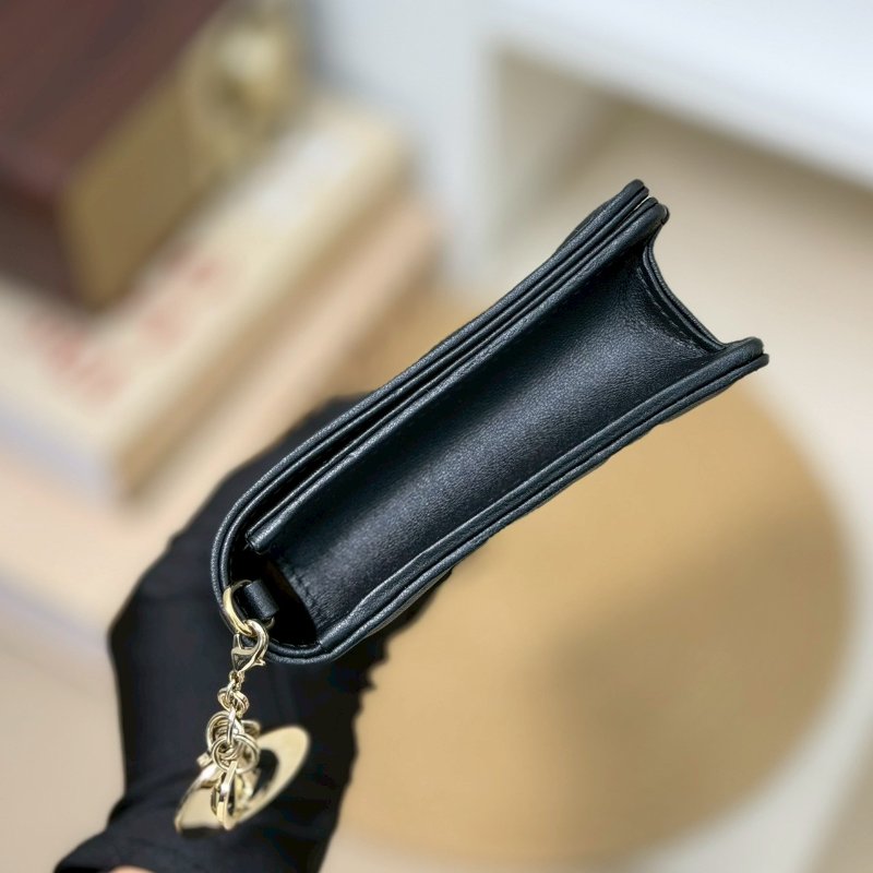 （大全配、適合送禮🎁超美！）🏷Dior 迪奧．Lady Dior Pouch-2