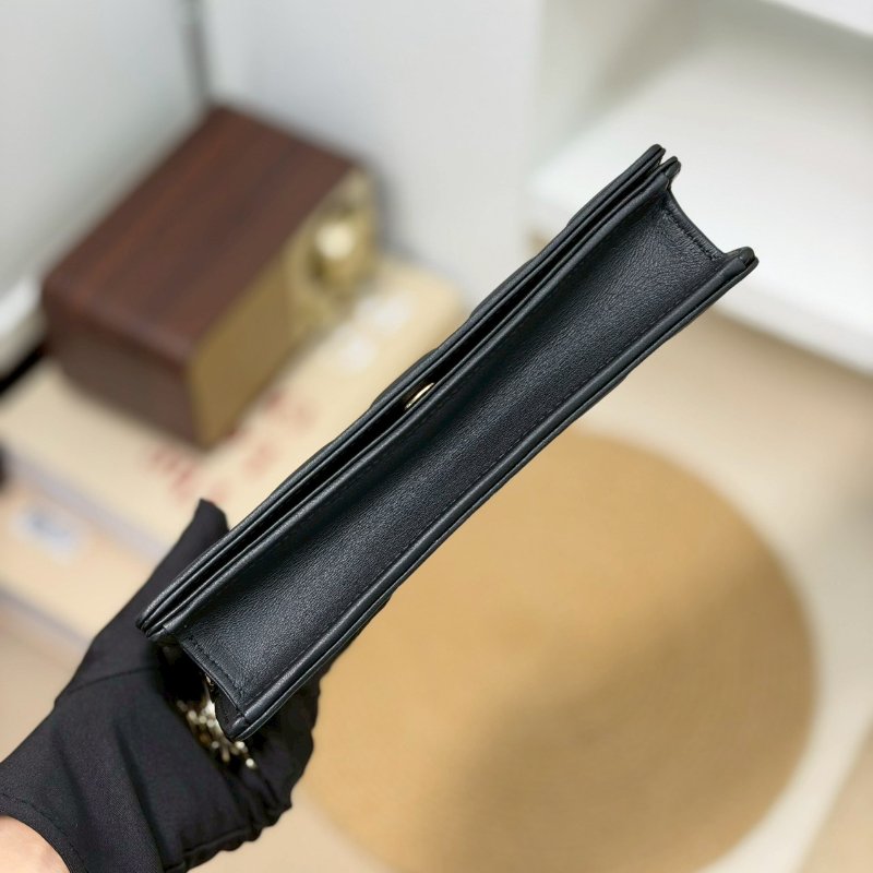 （大全配、適合送禮🎁超美！）🏷Dior 迪奧．Lady Dior Pouch-12