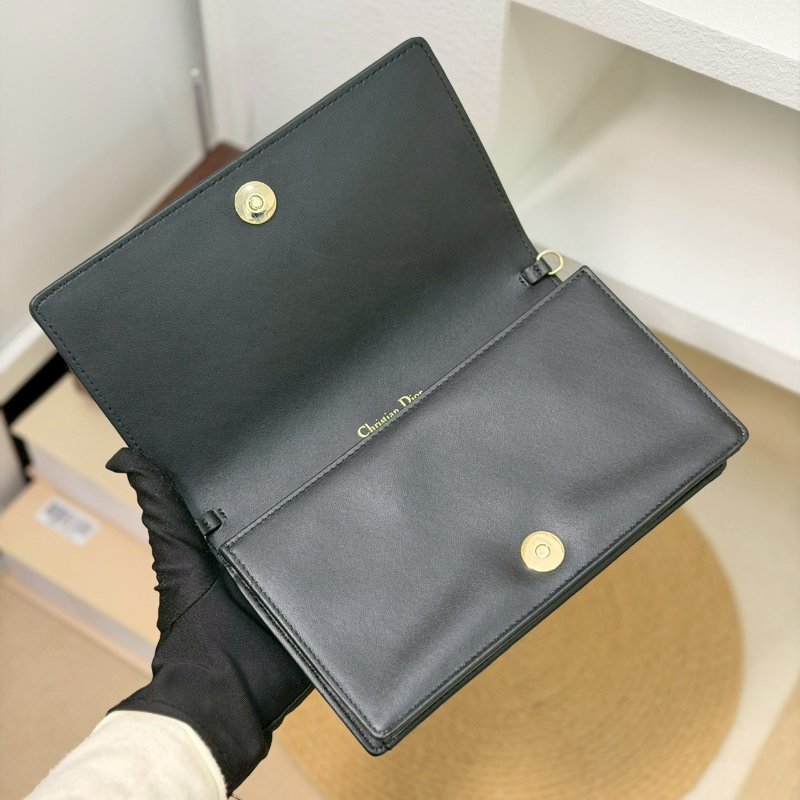 （大全配、適合送禮🎁超美！）🏷Dior 迪奧．Lady Dior Pouch-14