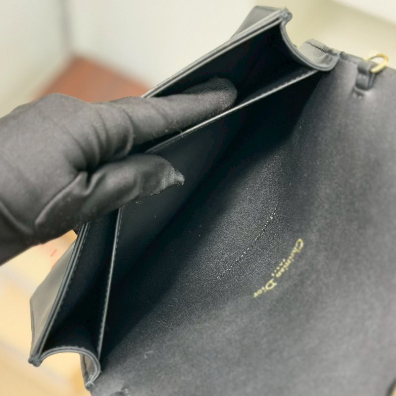 （大全配、適合送禮🎁超美！）🏷Dior 迪奧．Lady Dior Pouch-17