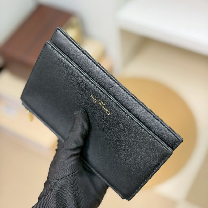 （大全配、適合送禮🎁超美！）🏷Dior 迪奧．Lady Dior Pouch-24