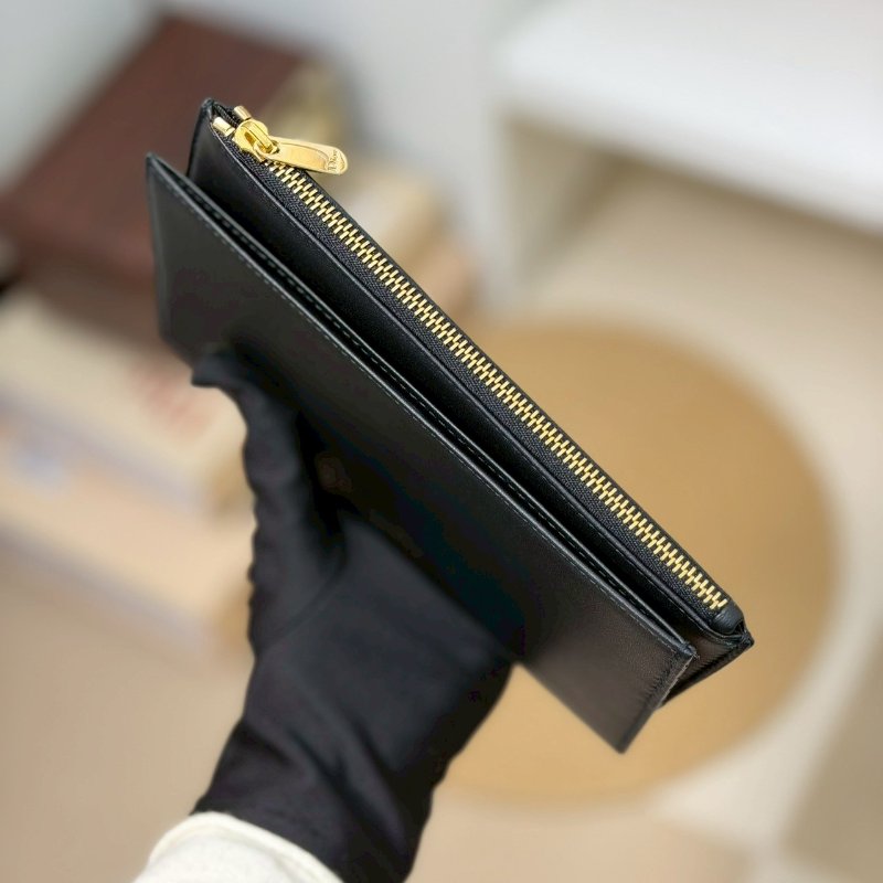 （大全配、適合送禮🎁超美！）🏷Dior 迪奧．Lady Dior Pouch-26