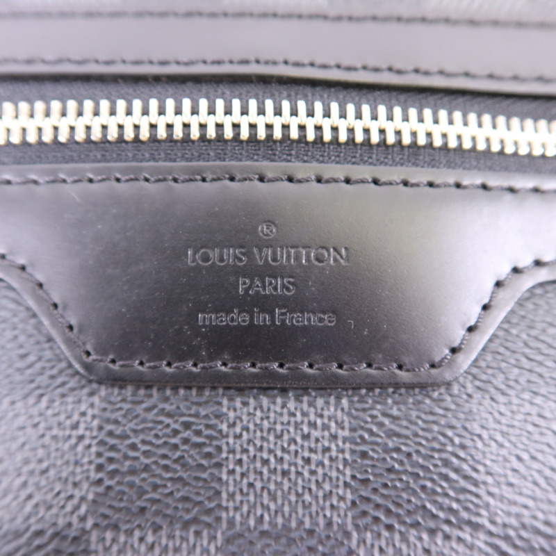 LOUIS VUITTON Damier Graphite Mick MM銀扣肩背袋N41106-6