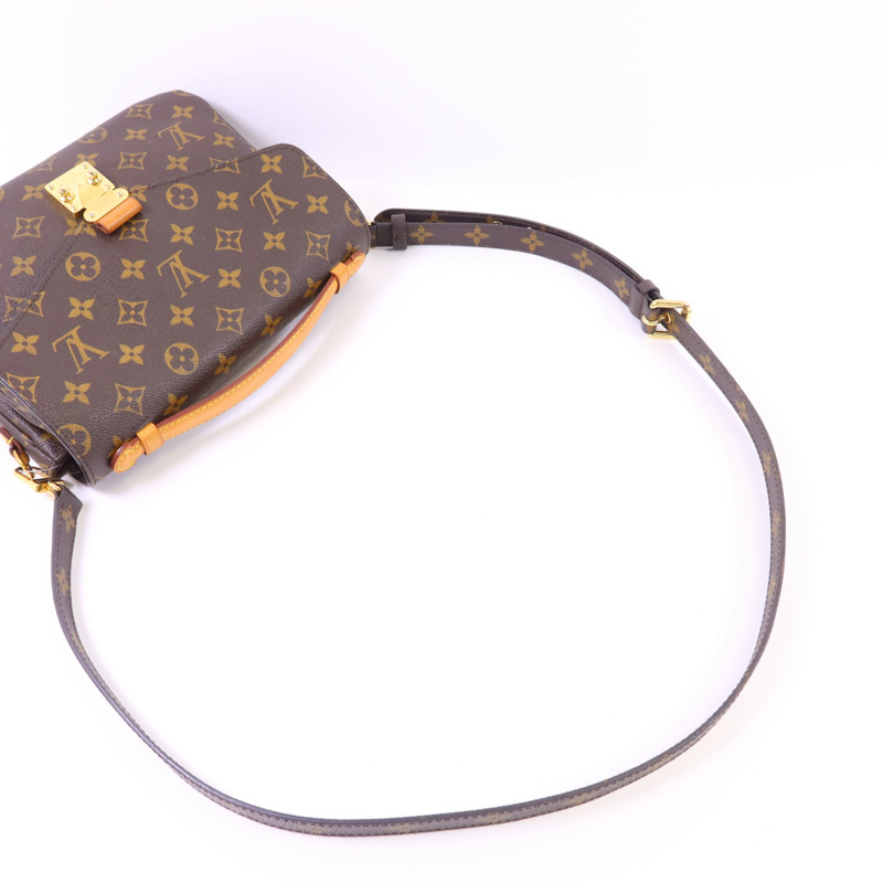 LOUIS VUITTON Monogram Pochette Metis MM金扣手挽肩背兩用袋M44875-4
