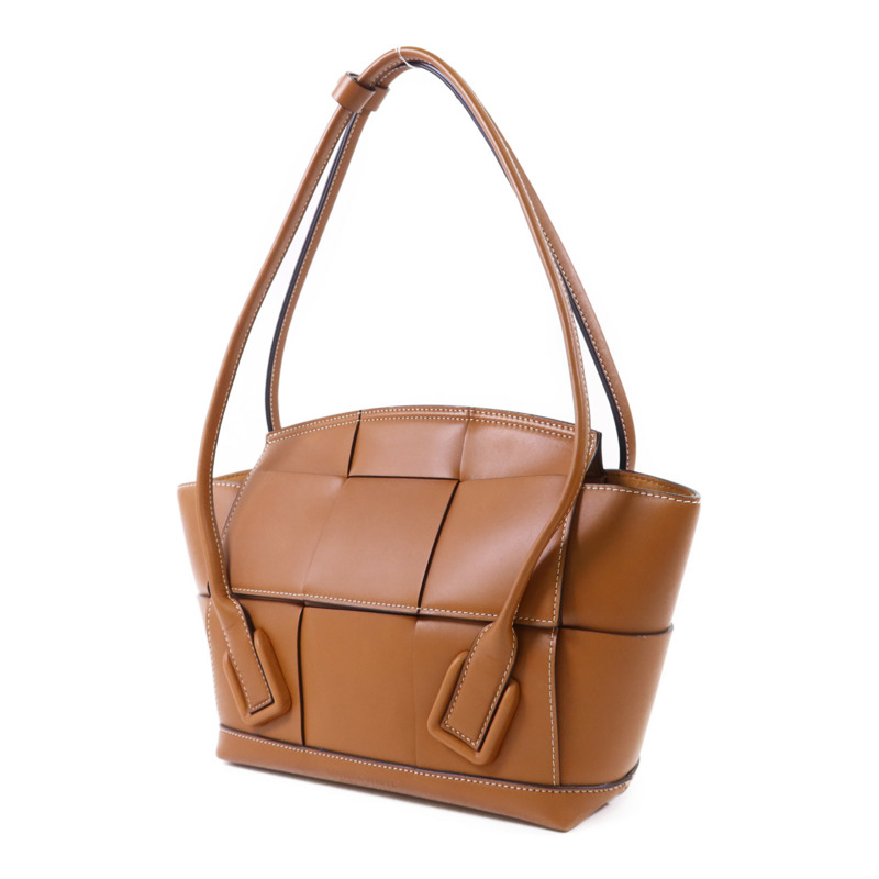 BOTTEGA VENETA 牛皮皮革Arco 33金扣肩背袋-2