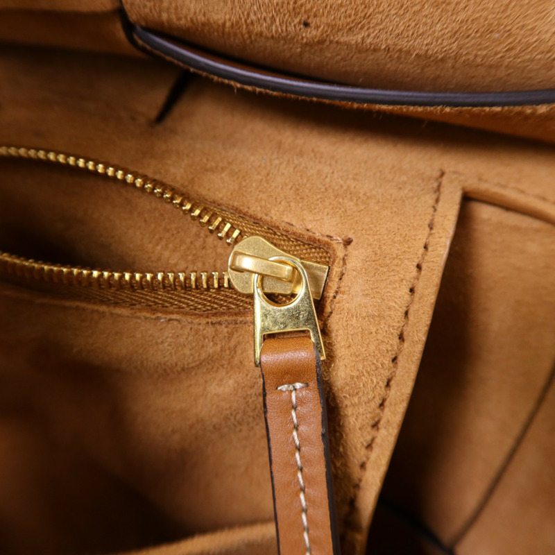 BOTTEGA VENETA 牛皮皮革Arco 33金扣肩背袋-9