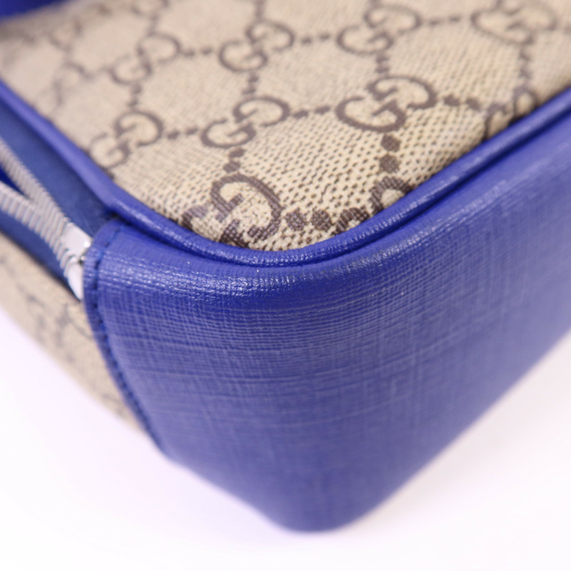 GUCCI 塗層帆布GG Supreme Dog Printed Bag銀扣肩背袋432688-11