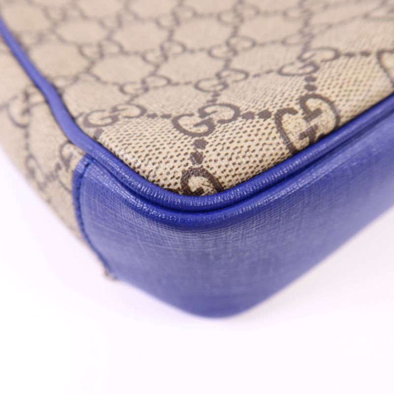 GUCCI 塗層帆布GG Supreme Dog Printed Bag銀扣肩背袋432688-13