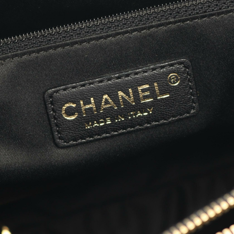 香奈兒 (CHANEL) Matelasse Grand Shopping GST 鏈條手提包，小牛皮，黑色，金色五金，二手 CC-3