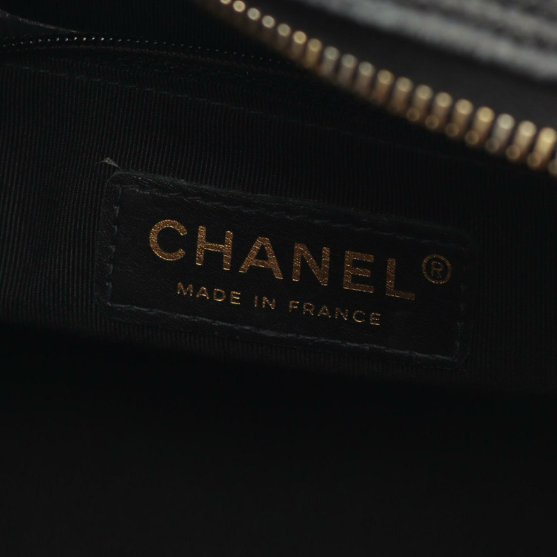 香奈兒 (CHANEL) Matelasse 手袋，粒面小牛皮，黑色，金色五金，二手，女士，Coco CC-3