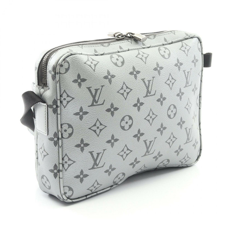 路易威登 Reflect Messenger PM 肩背包 M43859 Monogram 銀色 二手 LV-1