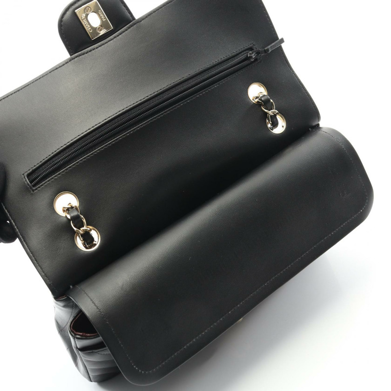 香奈兒 (CHANEL) 人字紋 V 型縫線 W 型翻蓋鏈條單肩背包 A01166 黑色皮革 金色五金 二手-5