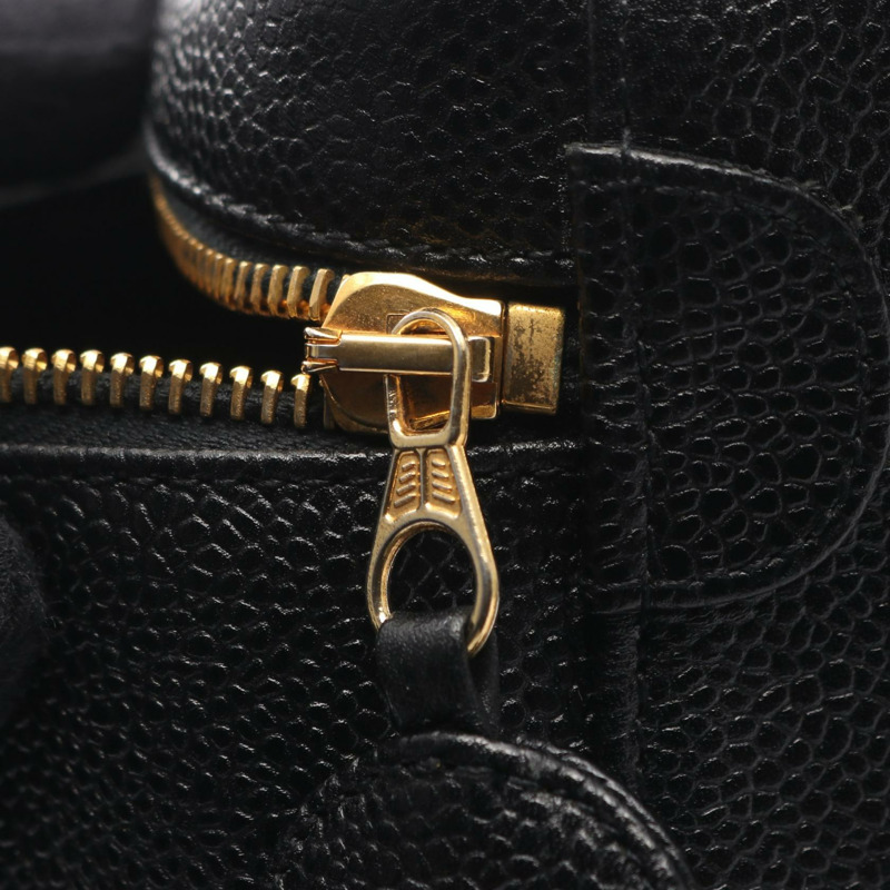 香奈兒 COCO 標誌垂直化妝包 A01998 黑色小牛皮二手金色五金-7