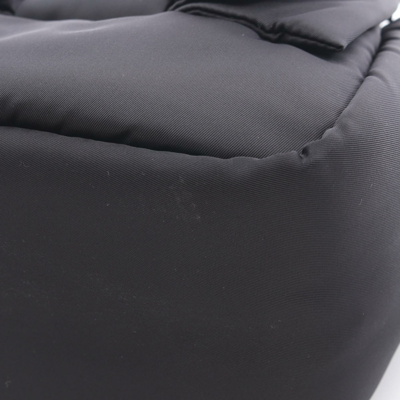 PRADA 黑色尼龍斜背包，附緞帶，二手女士款，貨號 1BA359，二手女款。-5