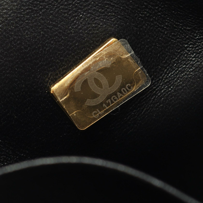 香奈兒 (CHANEL) Matelasse 頂部手柄斜挎單肩包，亮面小牛皮，黑色，二手，金色五金-4