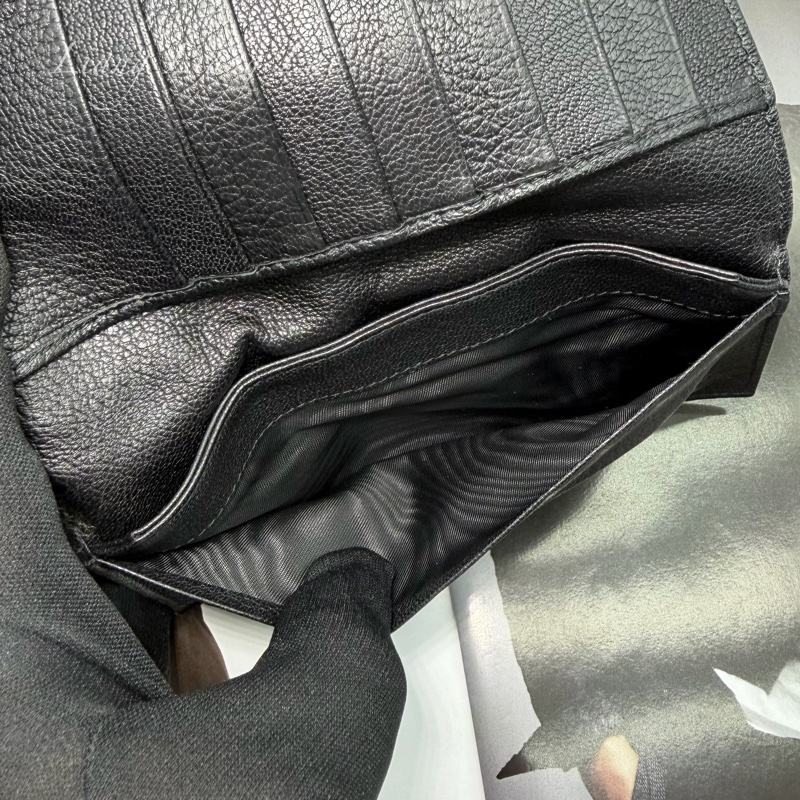 BOTTEGA VENETA BV 經典編織小羊皮對折扣式黑色中夾-10