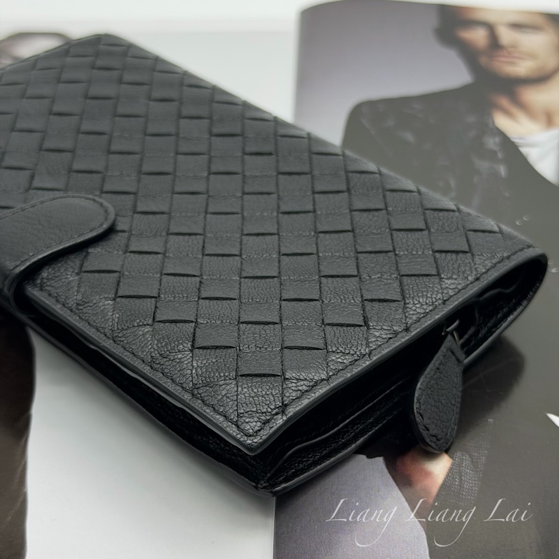 BOTTEGA VENETA BV 經典編織小羊皮對折扣式黑色中夾-25