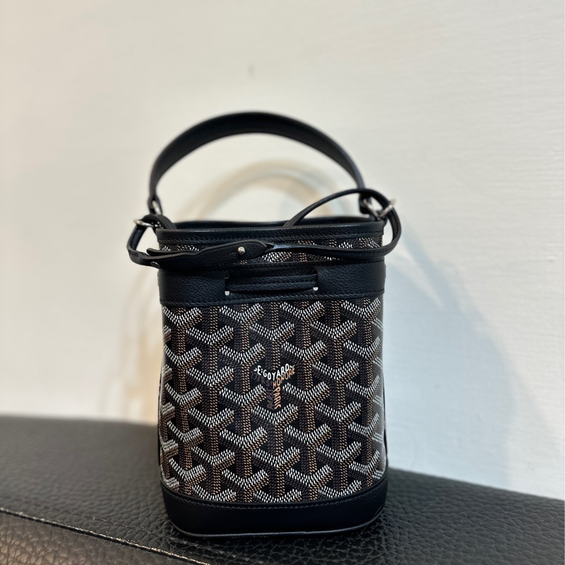 Goyard Mini Petit Flot愛心彩繪系列水桶包-黑色-3