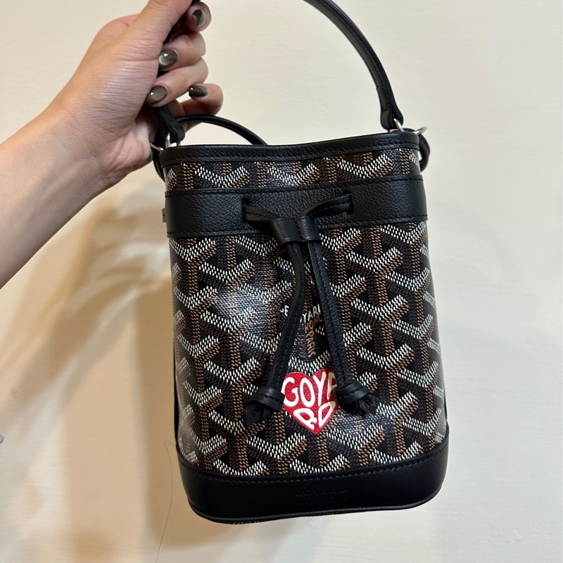 Goyard Mini Petit Flot愛心彩繪系列水桶包-黑色-4