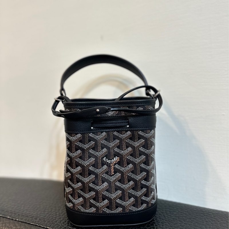 Goyard Mini Petit Flot愛心彩繪系列水桶包-黑色-8