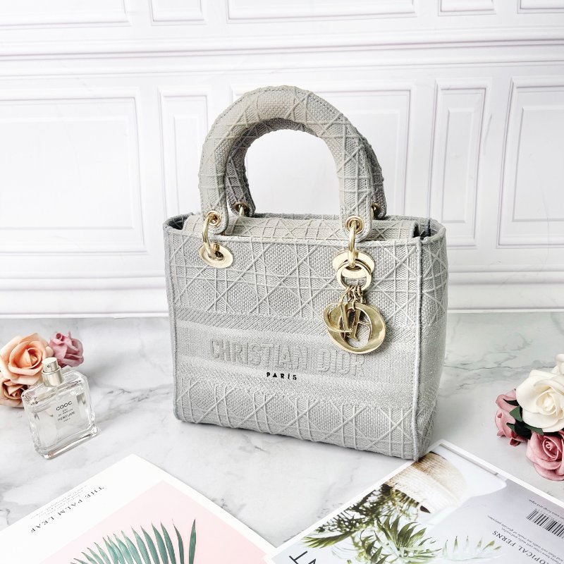 Dior  灰色藤格紋刺繡中號 LADY D-LITE 24*20*11cm 98新配件塵袋-3
