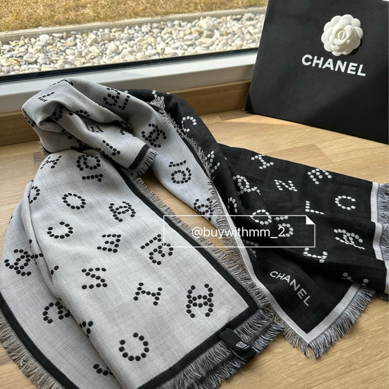 ⭐️賣場有滿額折扣⭐️香奈兒 雙面黑灰披肩圍巾-8
