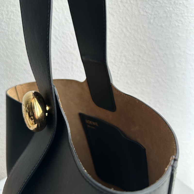 Loewe 超美單手把 圓桶包 中-17