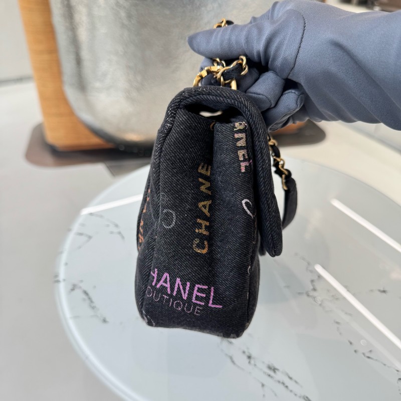 CHANEL 22P黑色塗鴉牛仔CF中號-6