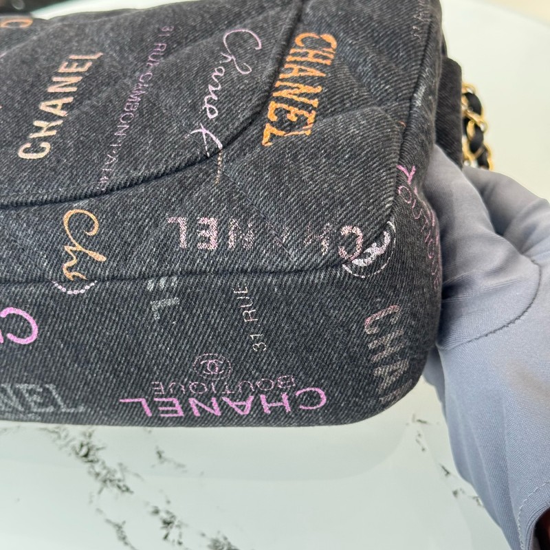 CHANEL 22P黑色塗鴉牛仔CF中號-7