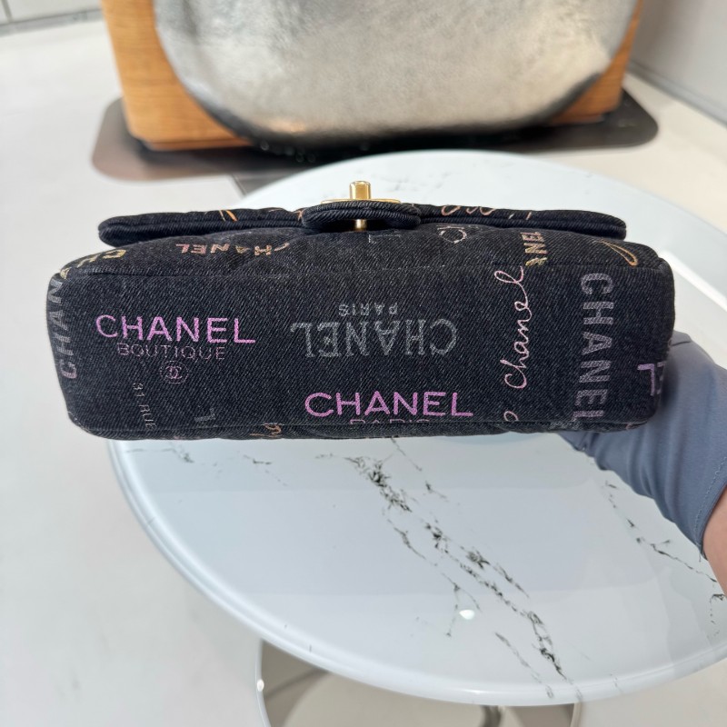 CHANEL 22P黑色塗鴉牛仔CF中號-10