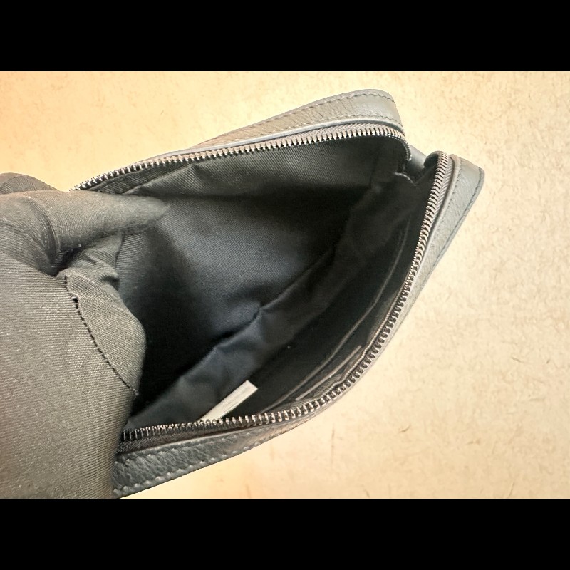 LV黑色牛皮壓紋Trio三合一郵差包M46602 晶片款-12