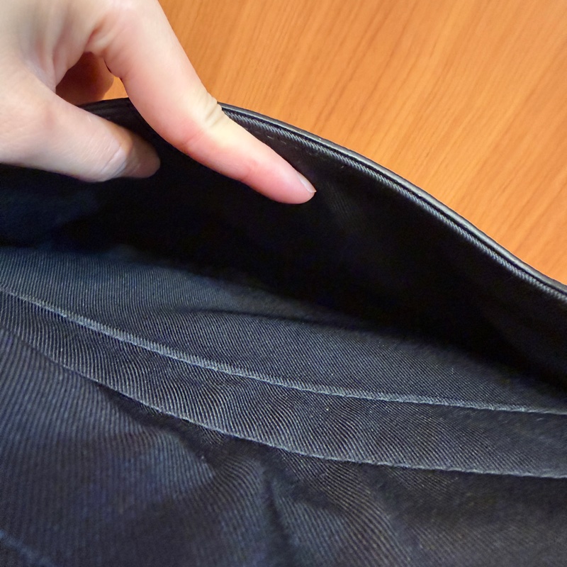 LV 黑牛皮壓紋黑釦Steamer斜背包M23742-14