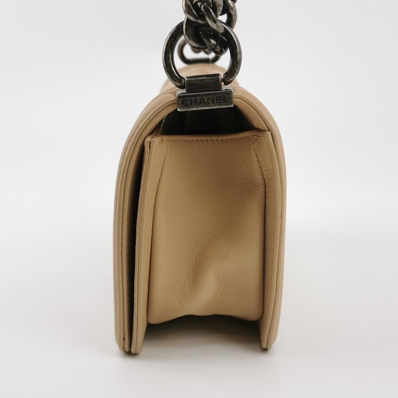 Chanel 小號Leboy菱格紋奶茶色 20cm-2