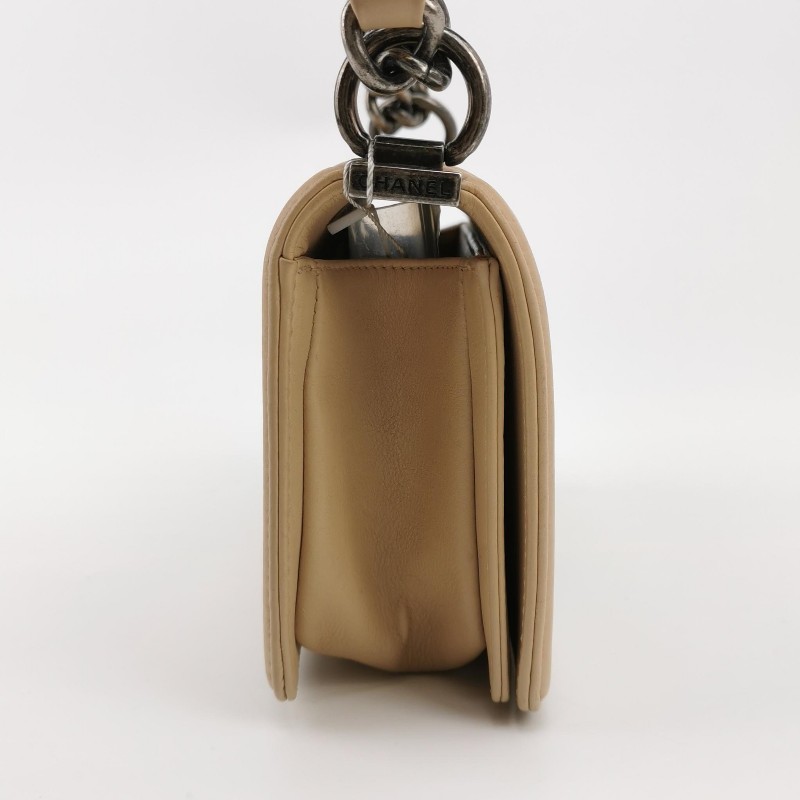 Chanel 小號Leboy菱格紋奶茶色 20cm-3