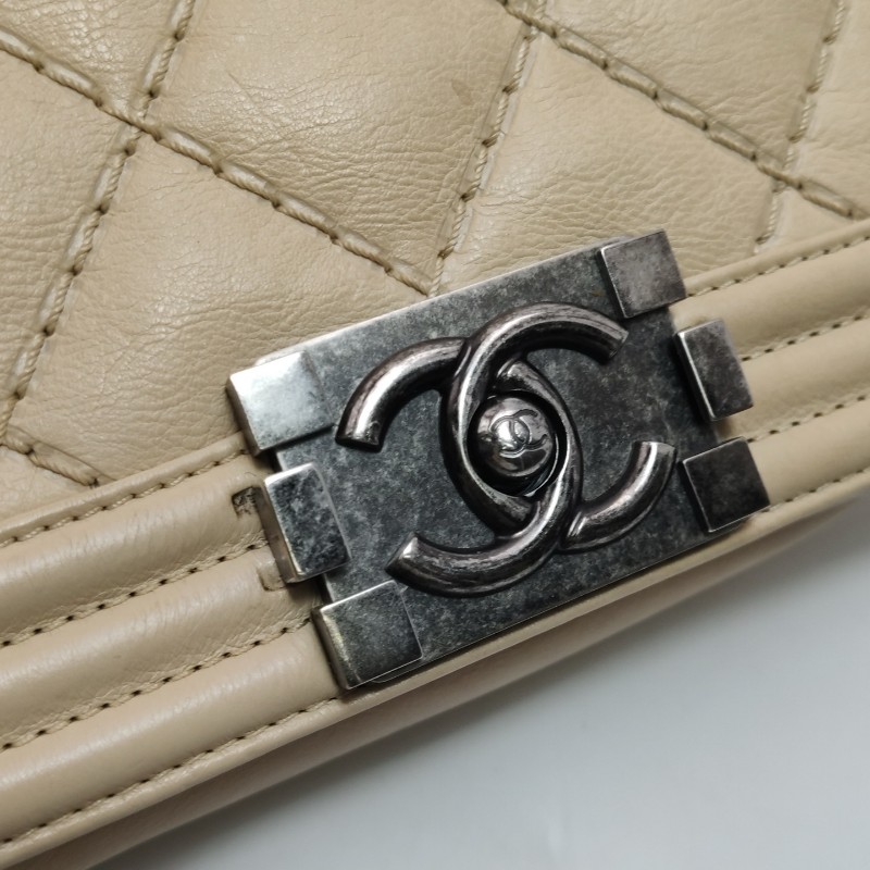 Chanel 小號Leboy菱格紋奶茶色 20cm-10