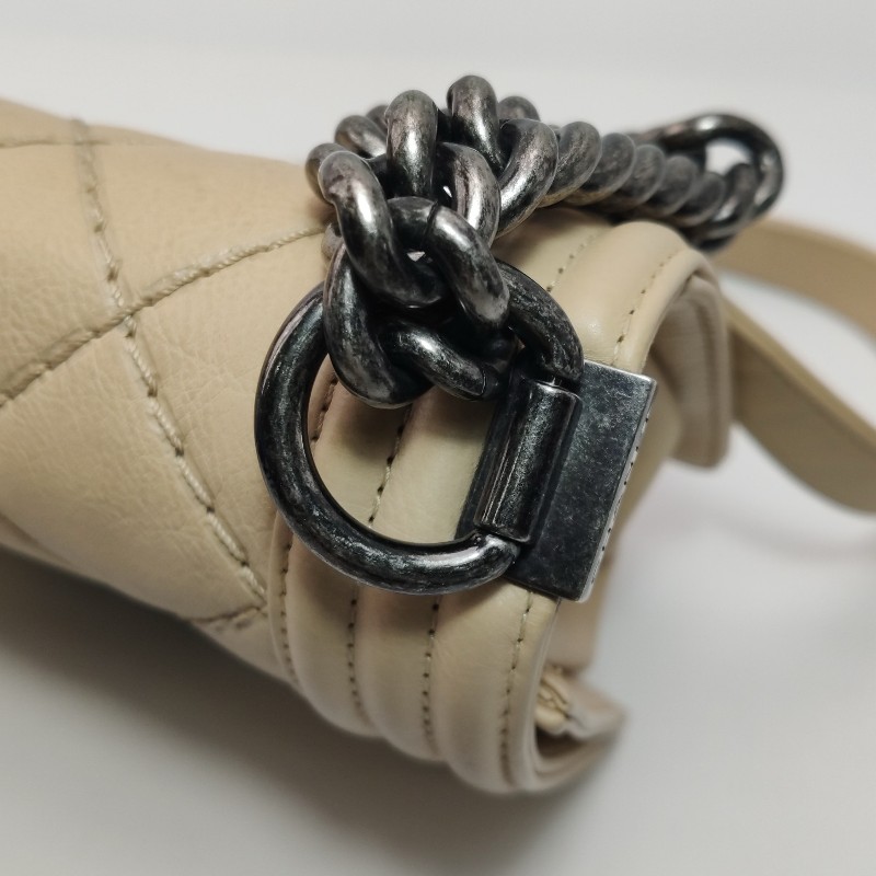 Chanel 小號Leboy菱格紋奶茶色 20cm-11